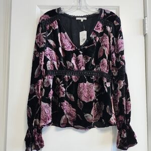 Willow & Clay Black and Pink Rose Long Sleeve Blouse Size Small